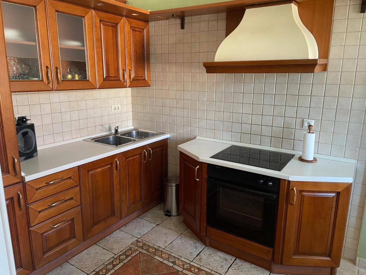 דירות אופטיה Mika Apartman מראה חיצוני תמונה